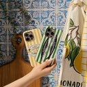 Sardinhas - iPhone 16e Case 9