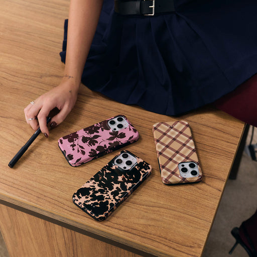 Gossip - iPhone 15 Pro Case 22